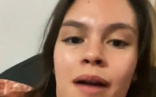 Se masturbando durante um terremoto